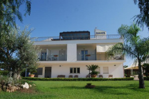 Отель Telma Hotel  Террачина